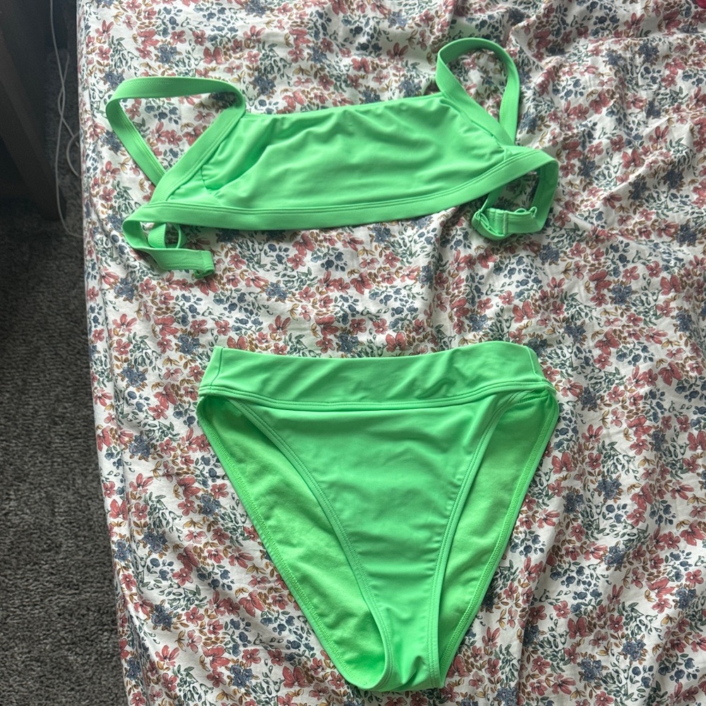 Green Swim Set